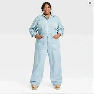 Women's Long Sleeve Utility Baggy Denim Jumpsuit light wash NEW no Tags